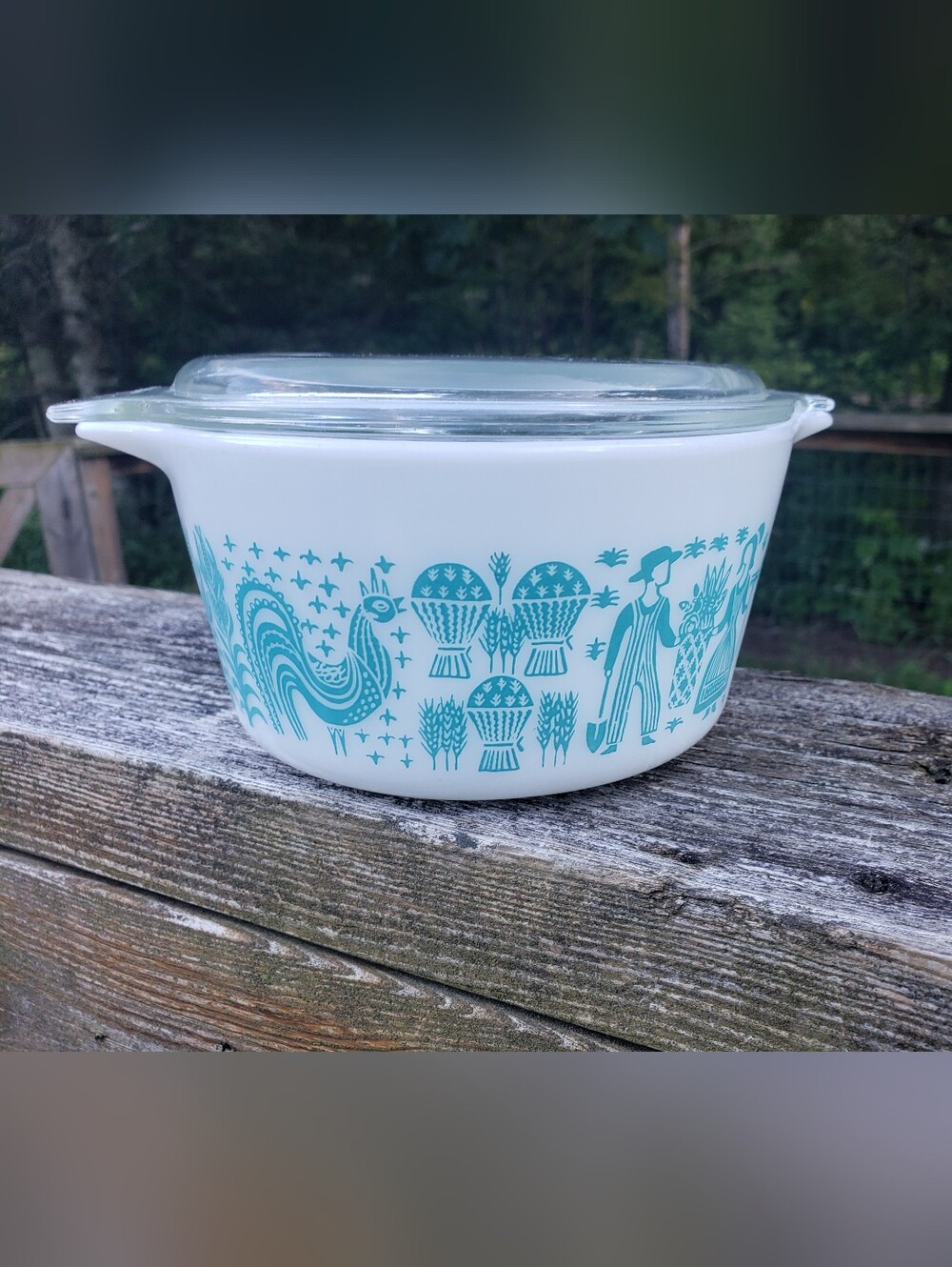 Vintage Pyrex Butterprint 473 With Lid